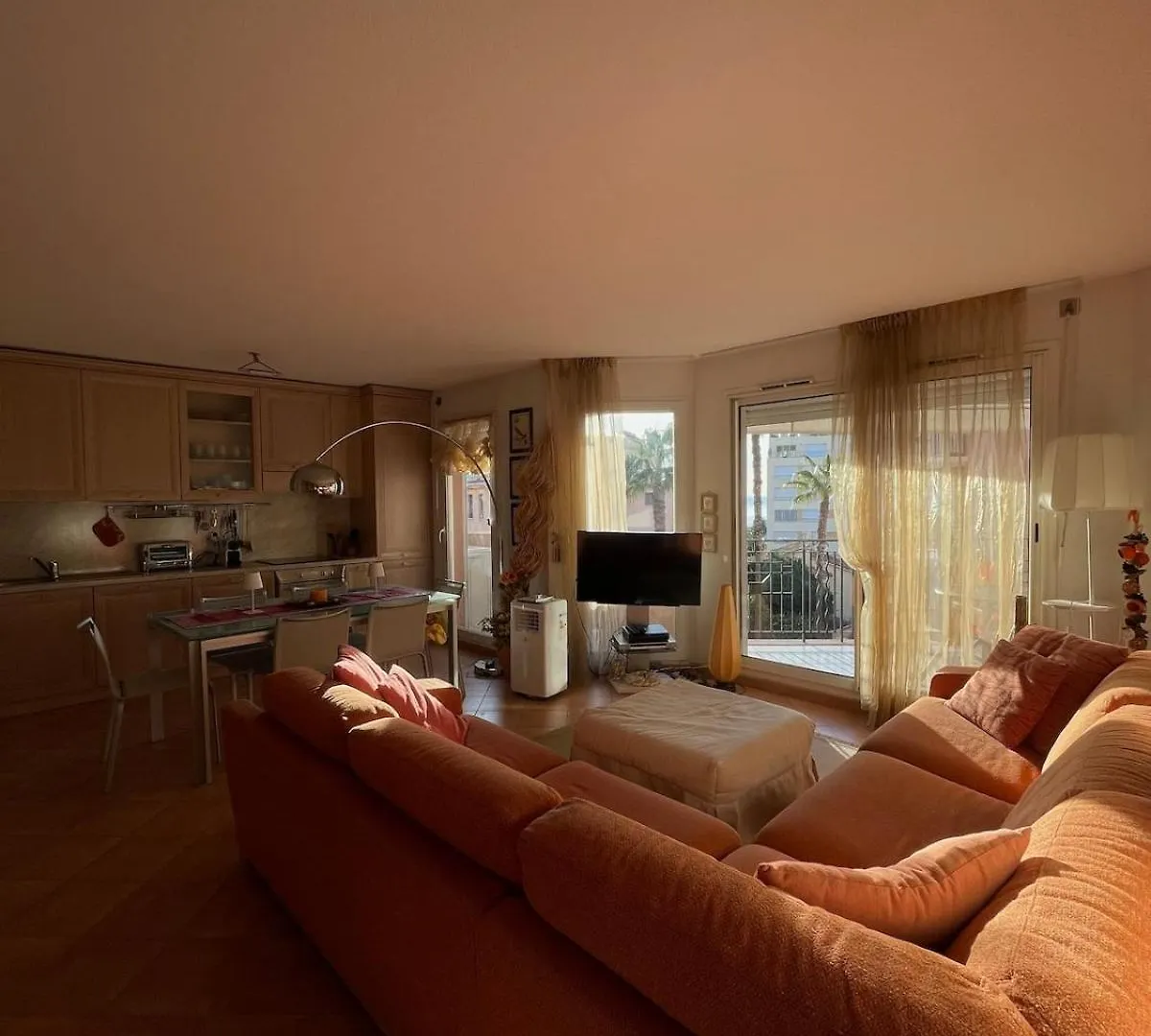 Beautiful Apartment Very Close To The Sea Roquebrune-Cap-Martin