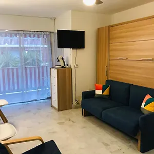 Appartement Les Jardins Du Bord De Mer, Studio, Parking, Piscine, Roquebrune-Cap-Martin