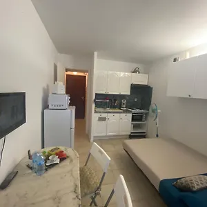 Appartamento Joli Neuf Av Terrasse à 50 M De La Et Gare, Roccabruna