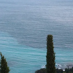 Appartement Triplex Entre Ciel Et, Roquebrune-Cap-Martin